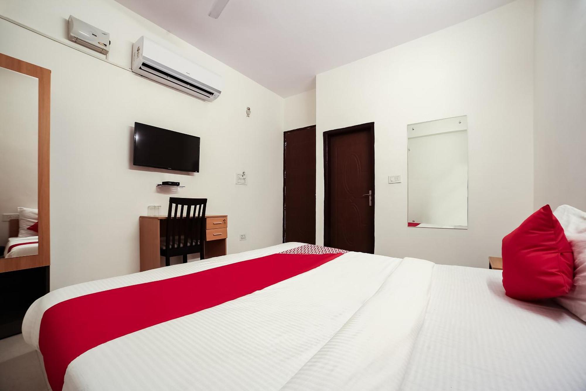 Hotel Live On Del5542 Nueva Delhi Exterior foto